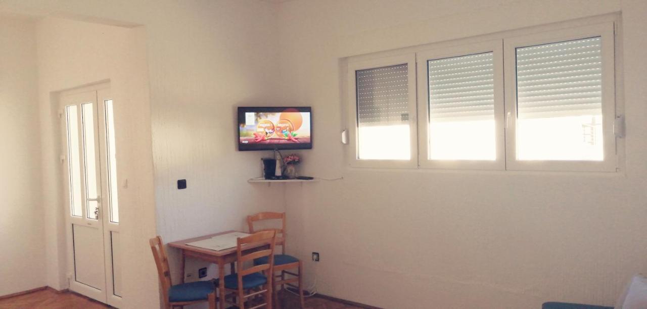Apartman Studio Katarina Golubac Exterior foto